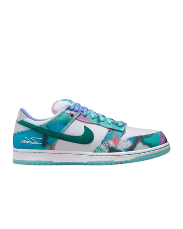 Nike x Futura Laboratories SB Dunk Low "Bleached Aqua