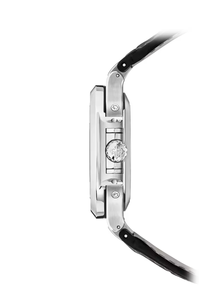 Patek Philippe Nautilus Annual Calendar stainless steel 5726A-001