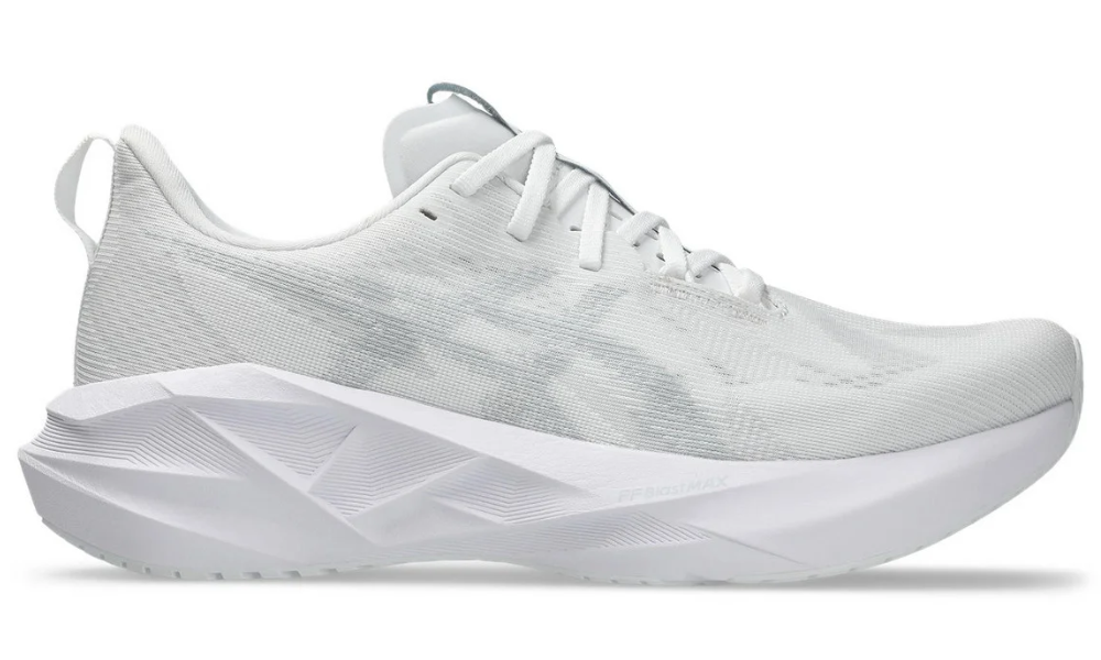 Asics Novablast 5  'White / Piedmont Grey'