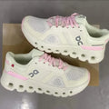 ON Cloudrunner 2 pin and white