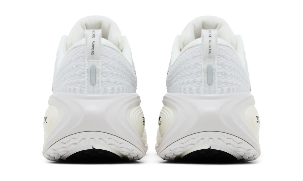 Nike Vomero Plus 'Run Pack'