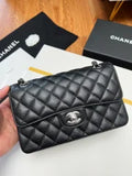 SMALL CLASSIC HANDBAG