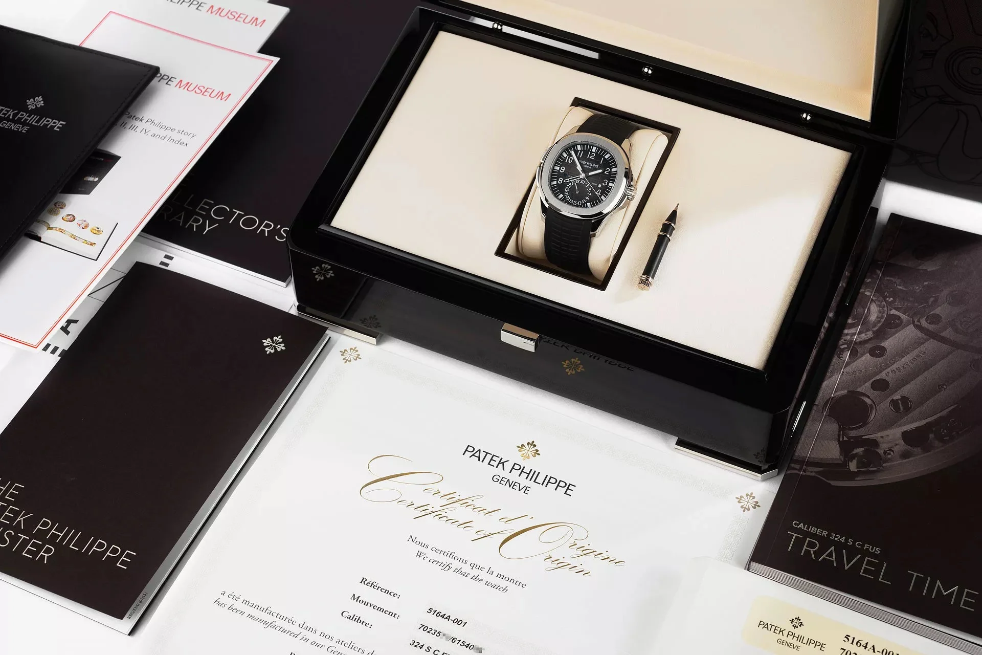 Patek Philippe 5164R Aquanaut Black embossed - New