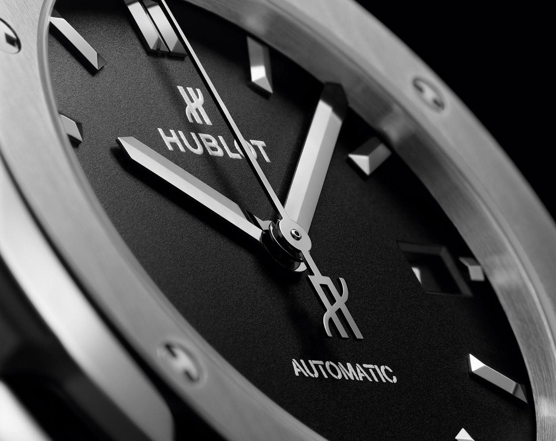 HUBLOT Classic Fusion Titanium 565.NX.1470.RX