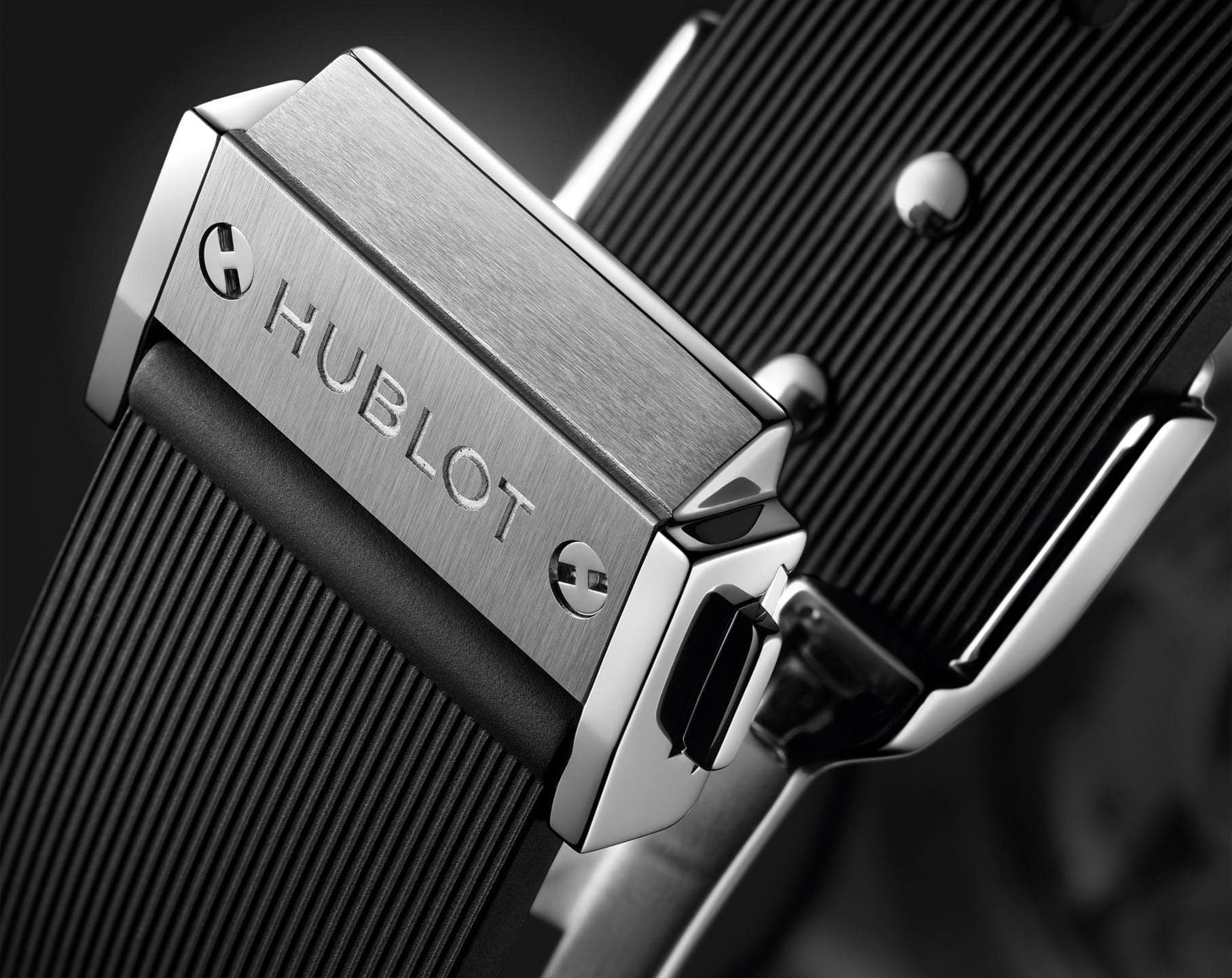 HUBLOT Classic Fusion Titanium 565.NX.1470.RX