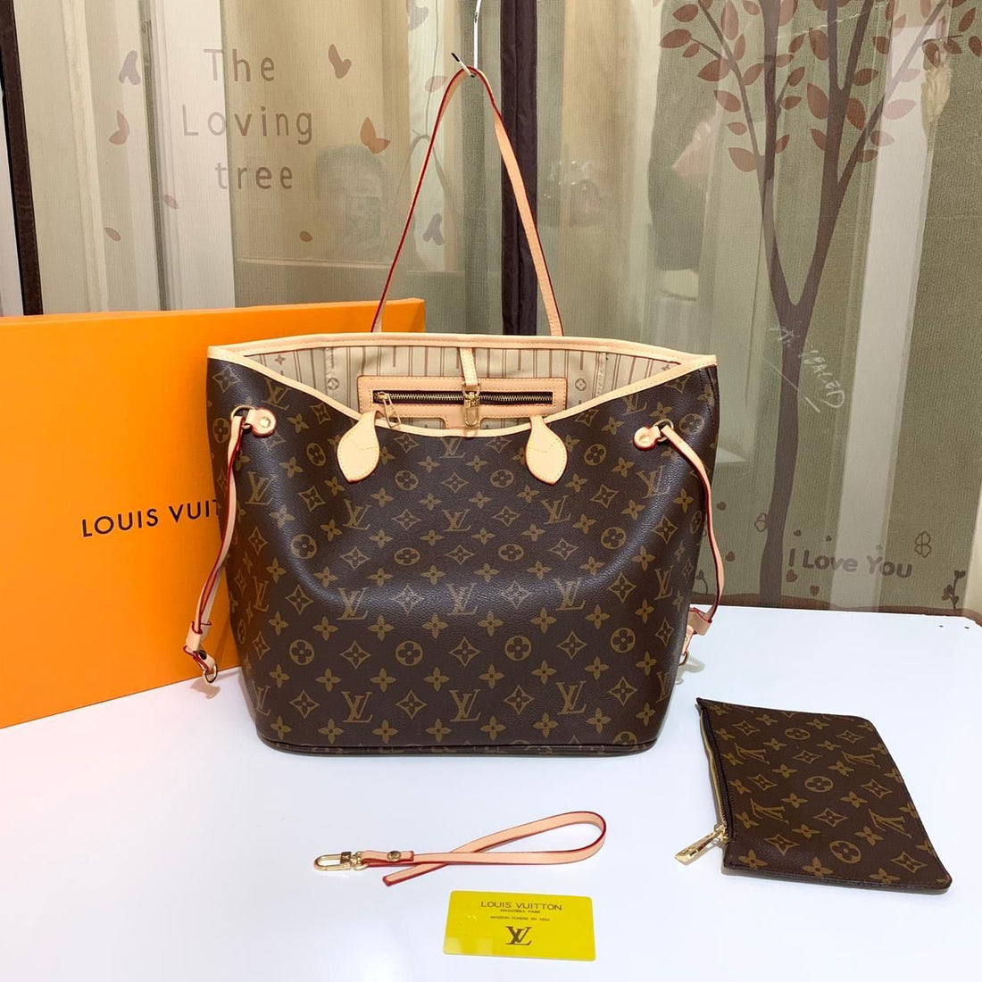 Louis Vuitton Hand-Bag