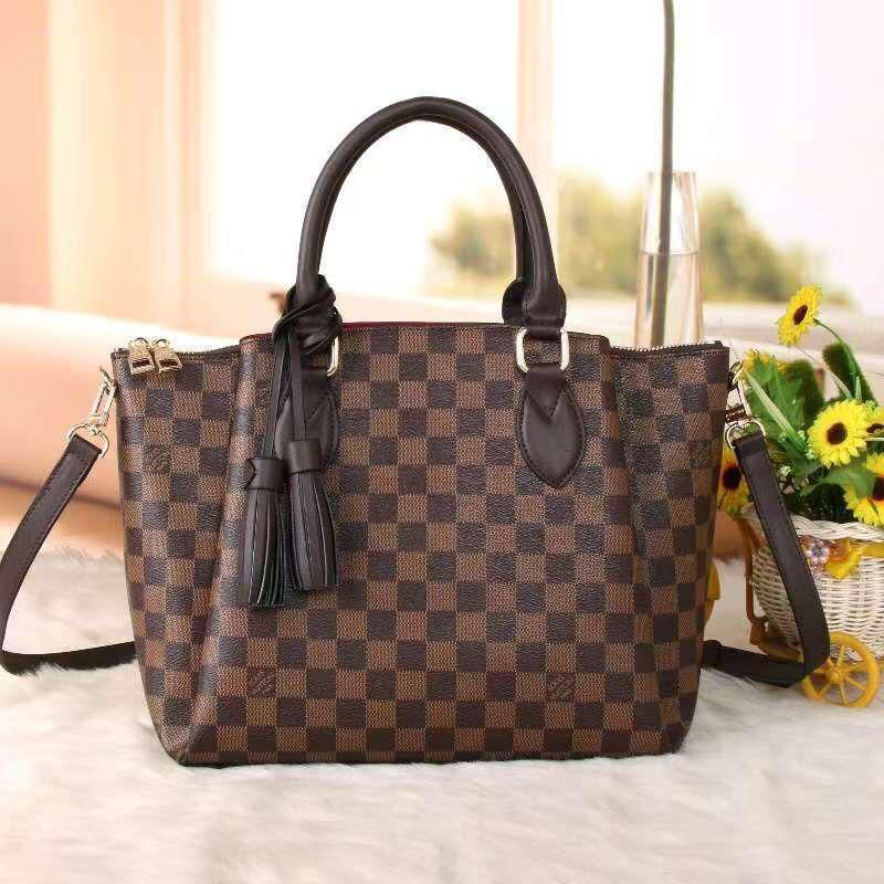 Louis Vuitton Hand-Bag
