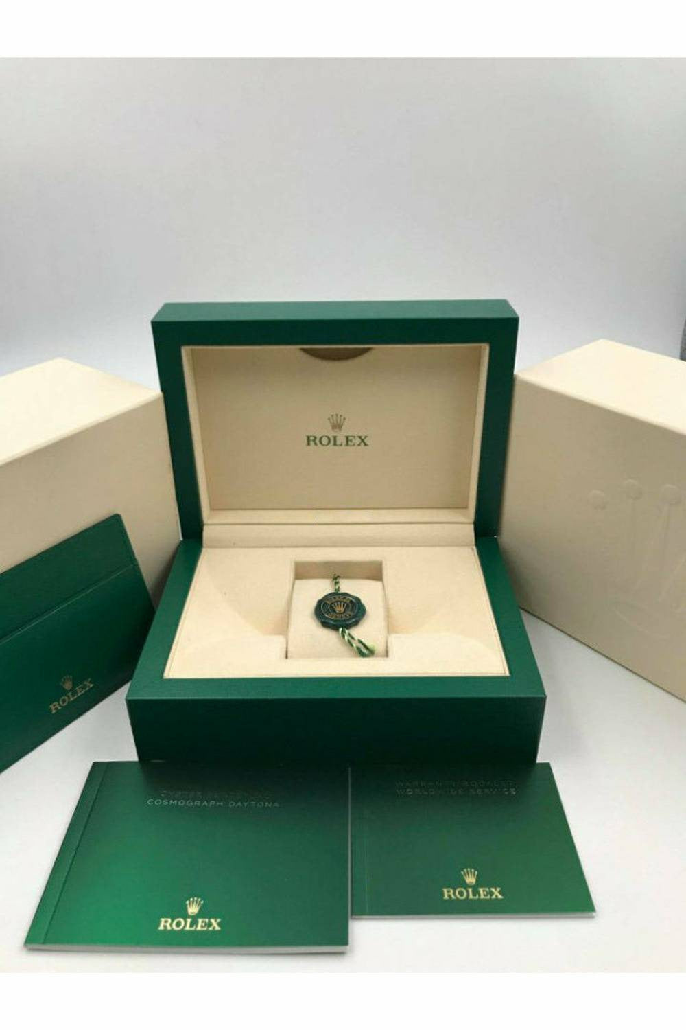 rolex submariner green dial hulk 116610lv-0002